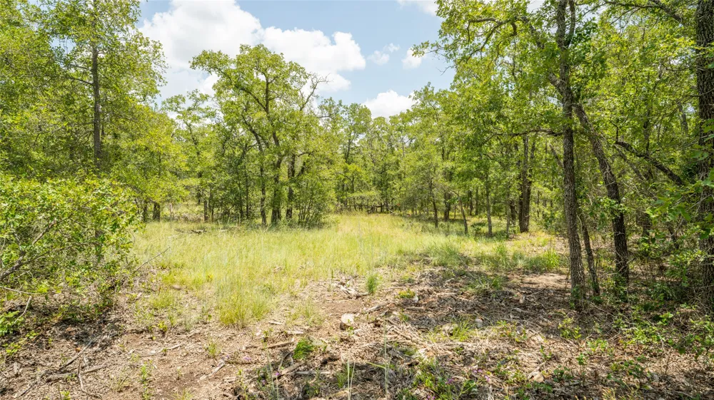418 County Road 405 Buckholts, TX 76518