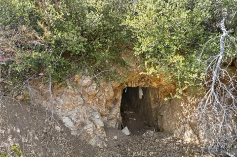 2 Aliso Canyon Road