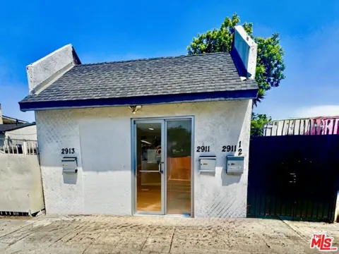 2911 W Florence Avenue #StoreFront