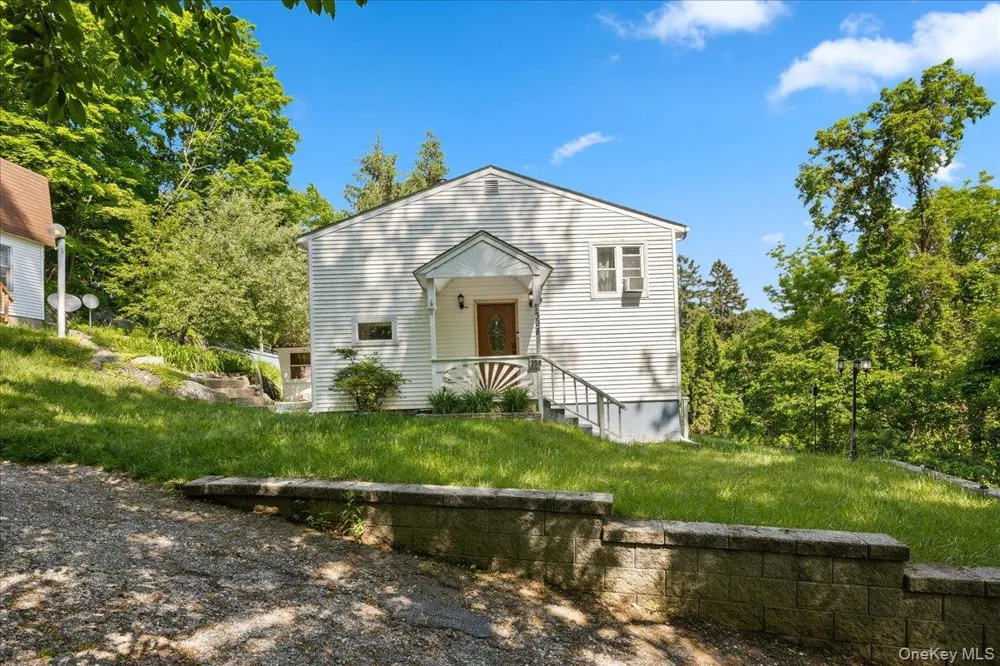 398 E Main Street Jefferson Valley, NY 10535