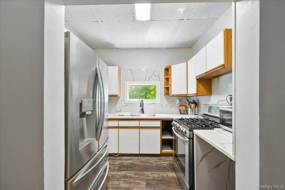398 E Main Street Jefferson Valley, NY 10535