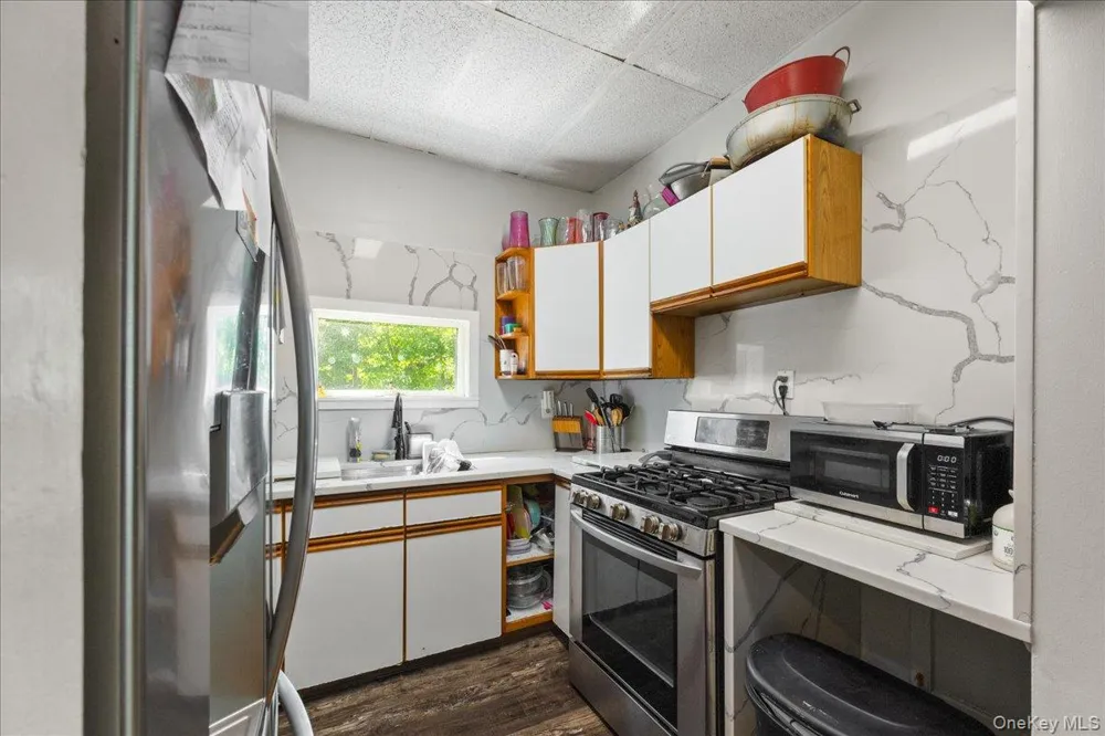 398 E Main Street Jefferson Valley, NY 10535