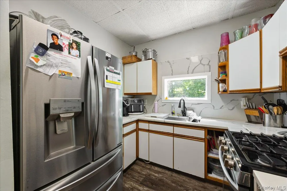 398 E Main Street Jefferson Valley, NY 10535