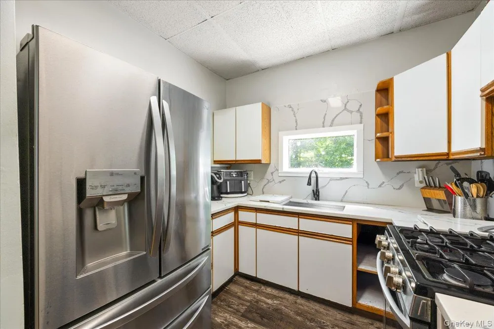 398 E Main Street Jefferson Valley, NY 10535