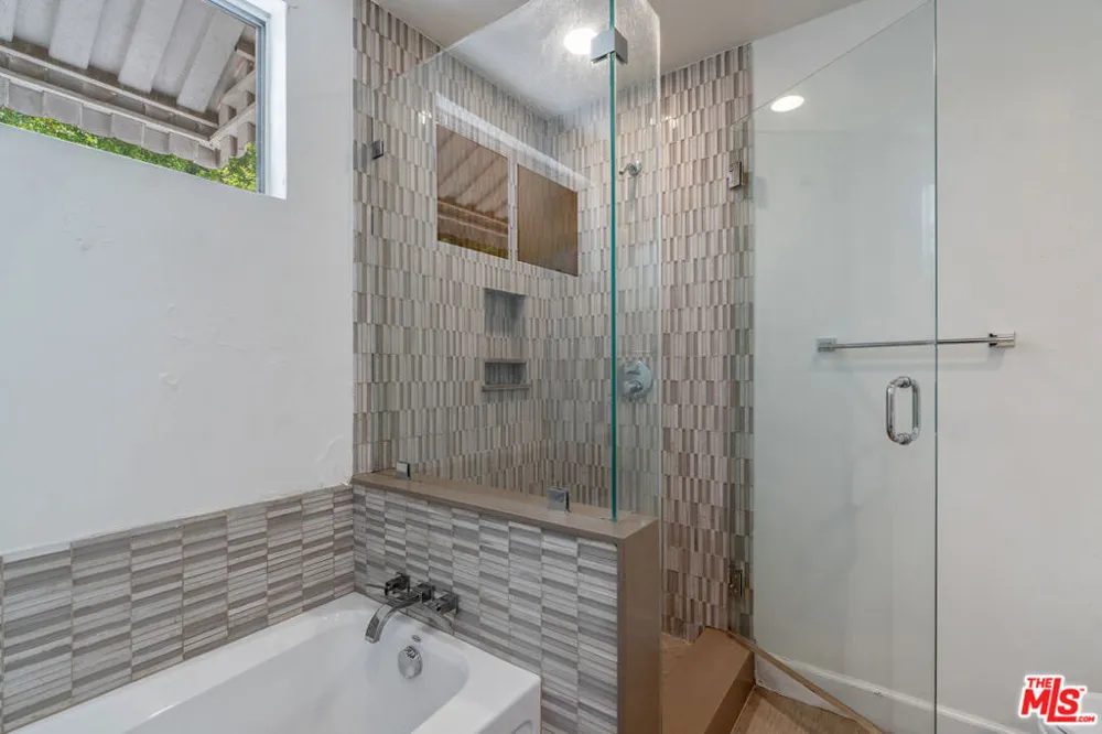 603 Doheny Drive #2B Beverly Hills, CA 90210