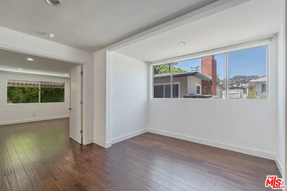 603 Doheny Drive #2B Beverly Hills, CA 90210
