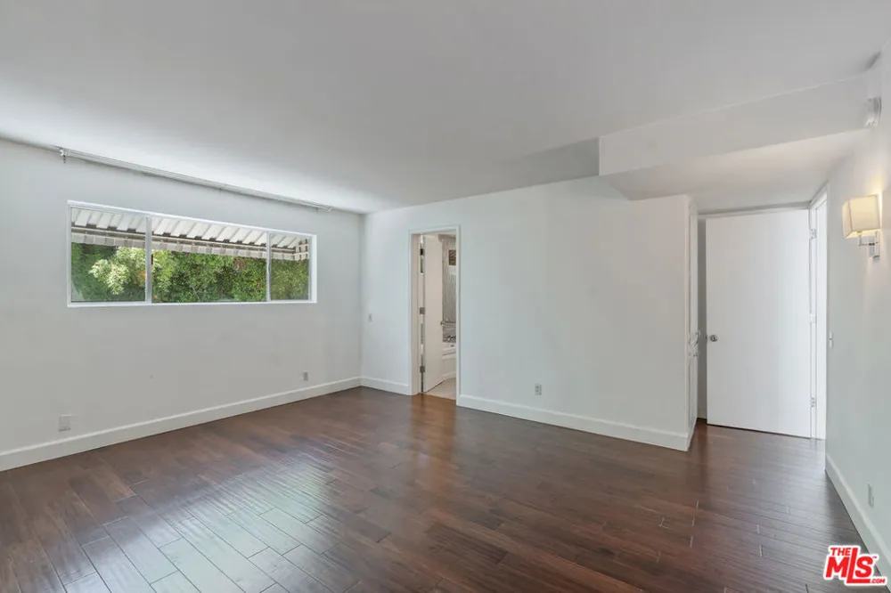 603 Doheny Drive #2B Beverly Hills, CA 90210