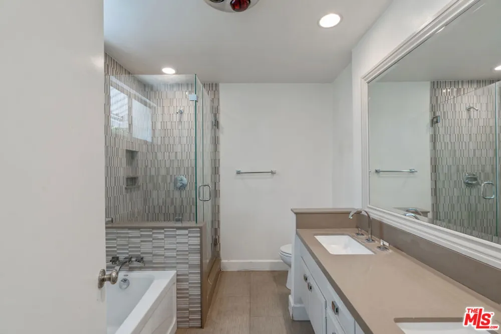 603 Doheny Drive #2B Beverly Hills, CA 90210