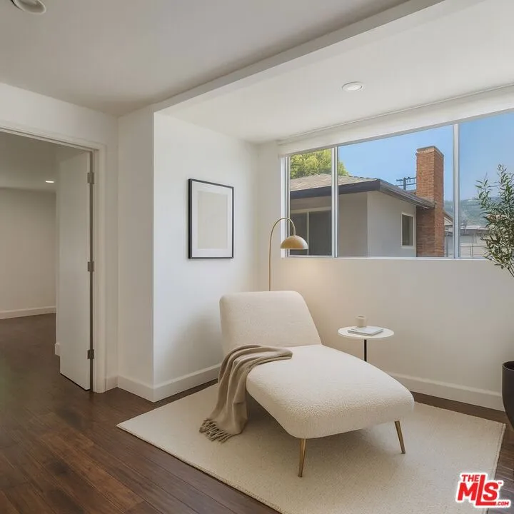 603 Doheny Drive #2B Beverly Hills, CA 90210