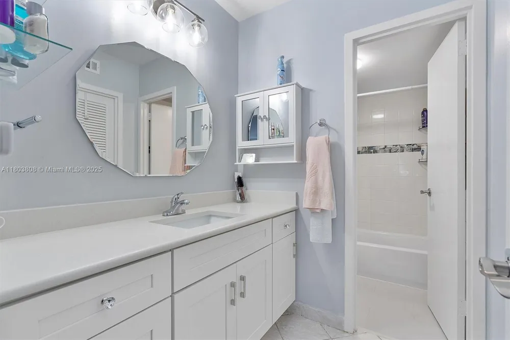 9511 Collins Ave #1002 Surfside, FL 33154