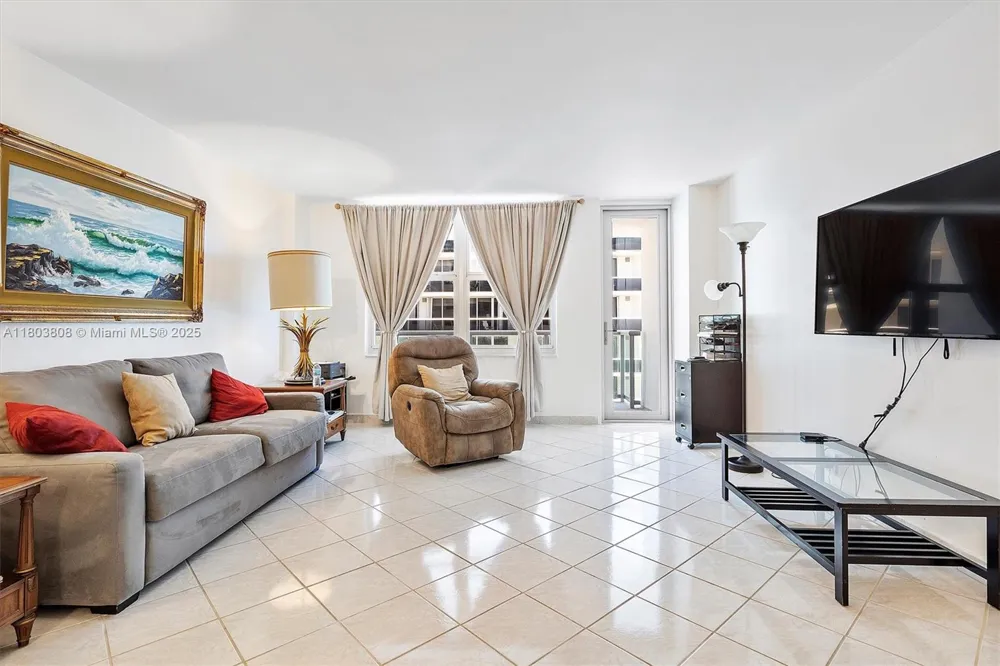 9511 Collins Ave #1002 Surfside, FL 33154