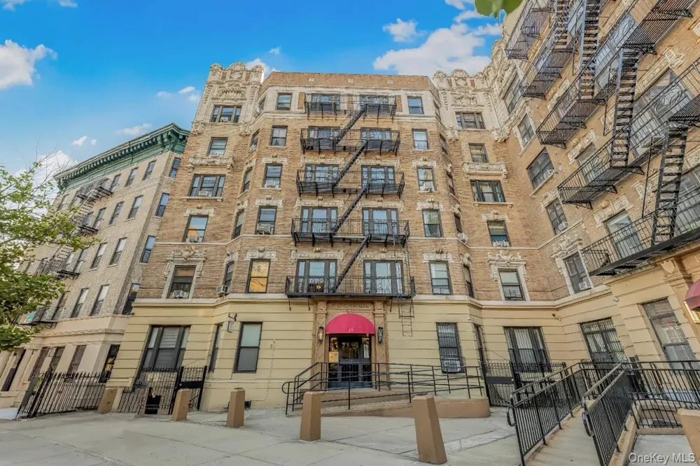 15 Fort Washington Avenue #3A New York (Manhattan), NY 10032