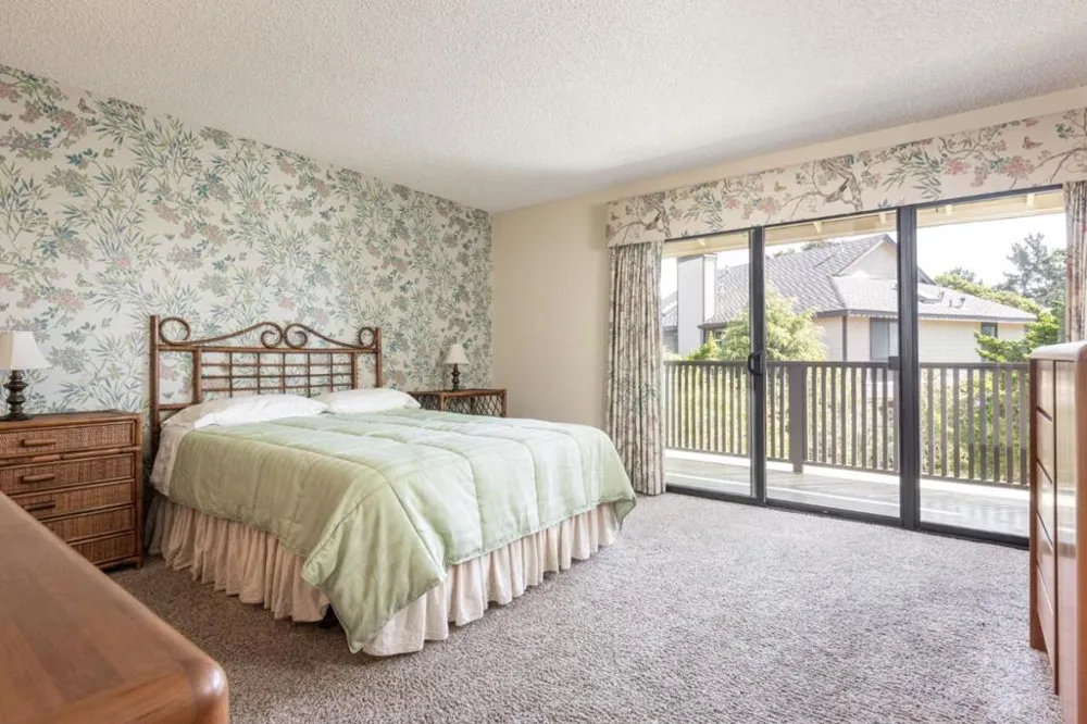 1360 Josselyn Canyon Road #40 Monterey, CA 93940