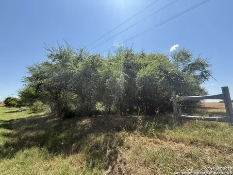 5751 Fm 541