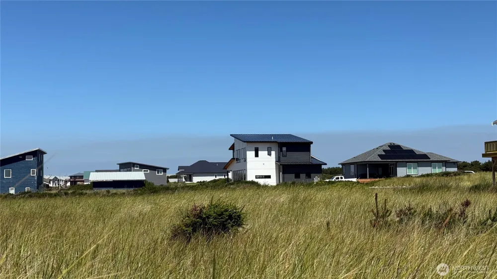615 Dune Crest Loop Westport, WA 98595