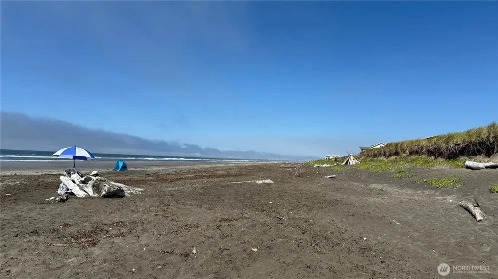 615 Dune Crest Loop Westport, WA 98595