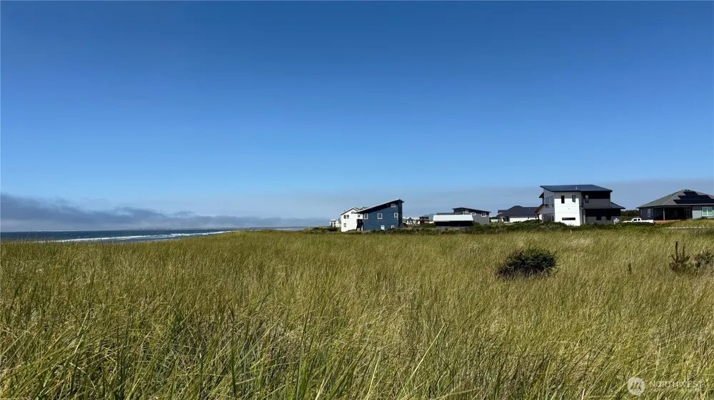 615 Dune Crest Loop Westport, WA 98595