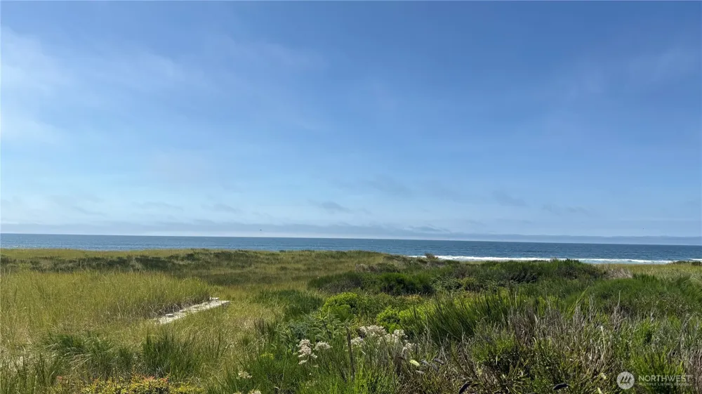 615 Dune Crest Loop Westport, WA 98595