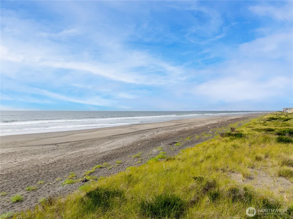 615 Dune Crest Loop Westport, WA 98595