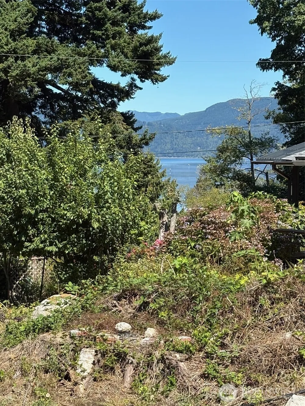 4904 Roney Road Bow, WA 98232