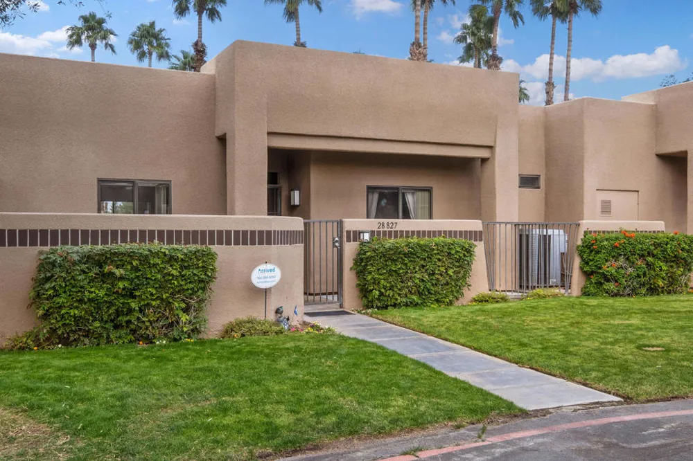 28827 Isleta Court Cathedral City, CA 92234