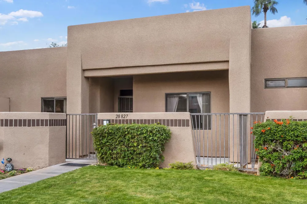 28827 Isleta Court Cathedral City, CA 92234