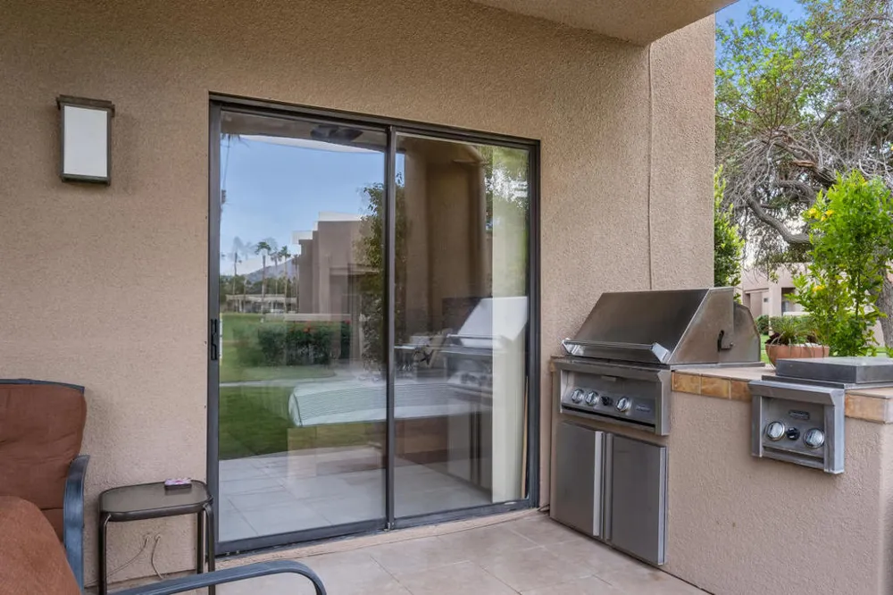 28827 Isleta Court Cathedral City, CA 92234