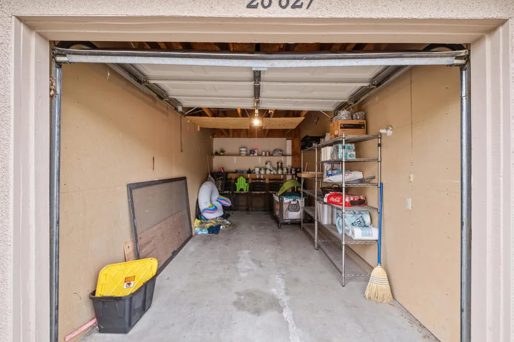 28827 Isleta Court Cathedral City, CA 92234