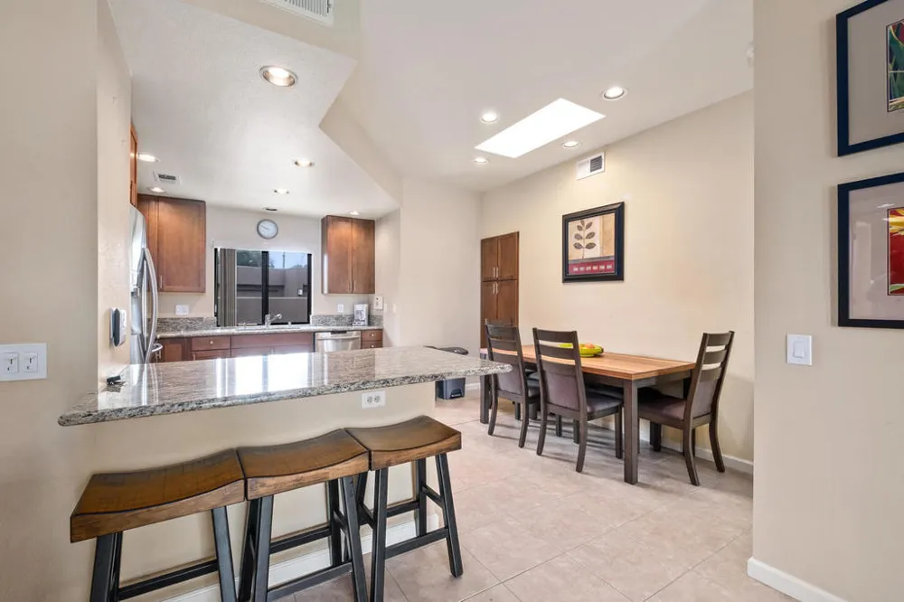 28827 Isleta Court Cathedral City, CA 92234