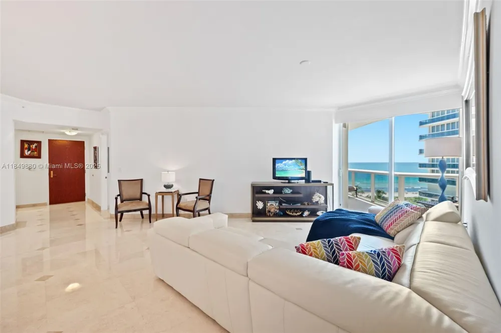 9595 Collins Ave #N7-D Surfside, FL 33154