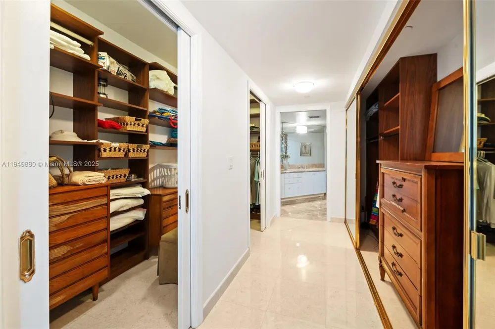 9595 Collins Ave #N7-D Surfside, FL 33154