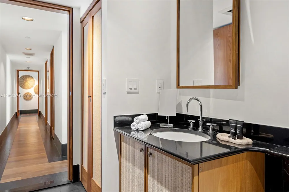 101 20th St #3803 Miami Beach, FL 33139