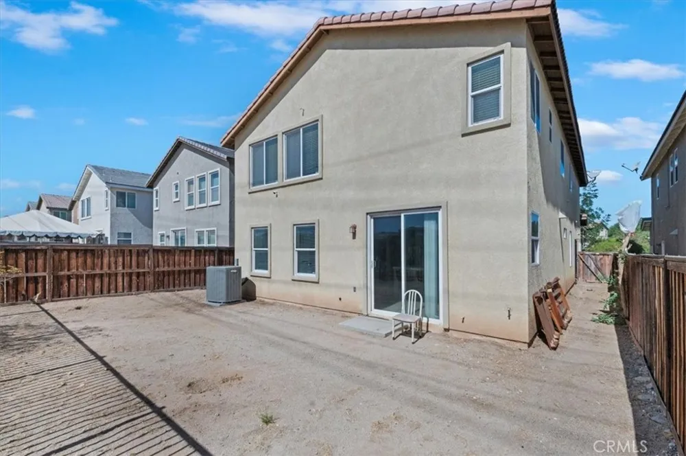 15165 Bluffside Lane Victorville, CA 92394