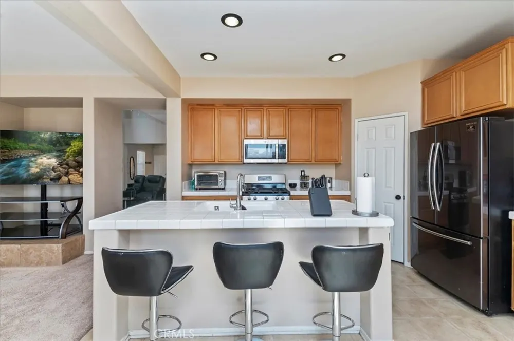 15165 Bluffside Lane Victorville, CA 92394