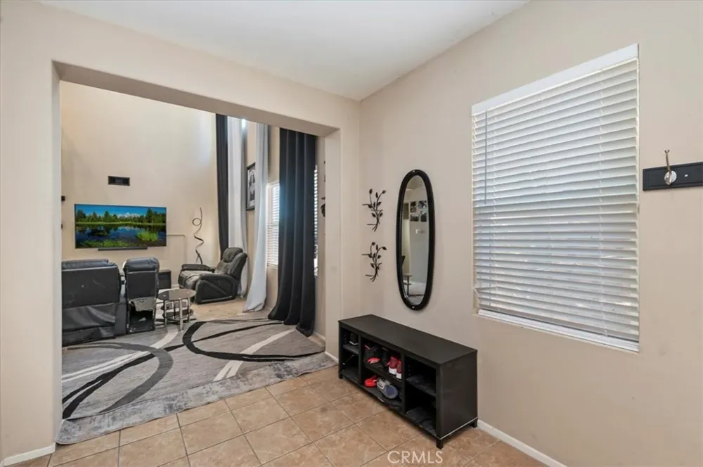 15165 Bluffside Lane Victorville, CA 92394