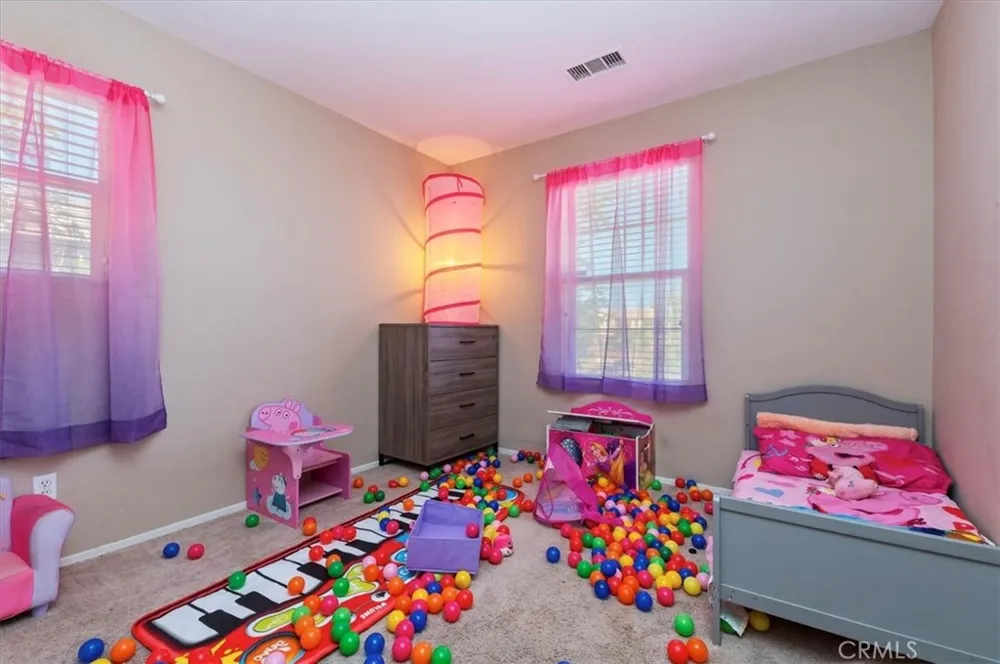 15165 Bluffside Lane Victorville, CA 92394