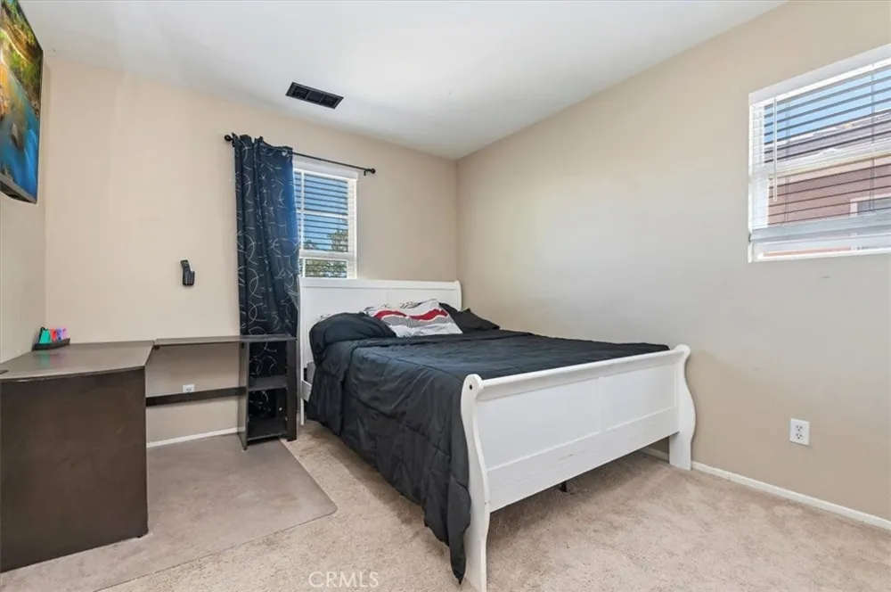 15165 Bluffside Lane Victorville, CA 92394