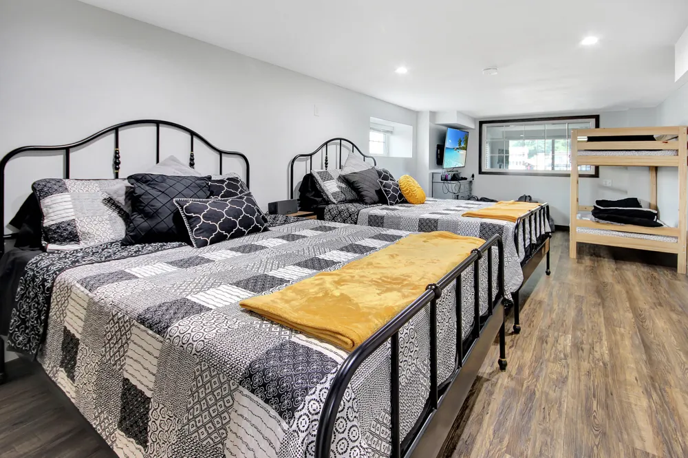 629 S Lakeview Drive Lowell, IN 46356