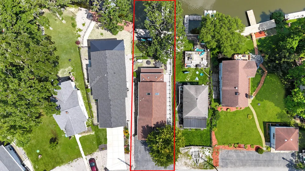 629 S Lakeview Drive Lowell, IN 46356