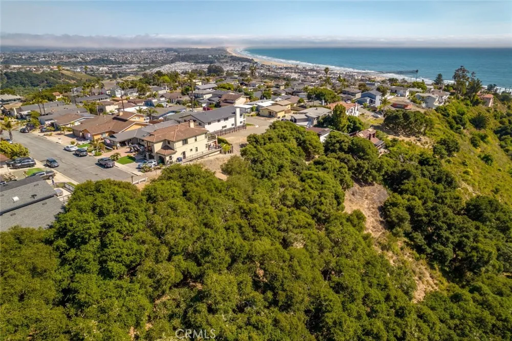 991 Visalia Street Pismo Beach, CA 93449