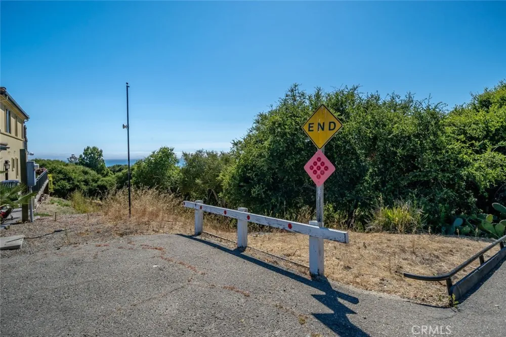 991 Visalia Street Pismo Beach, CA 93449