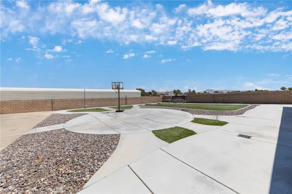24625 Ledbury Road Oro Grande, CA 92368