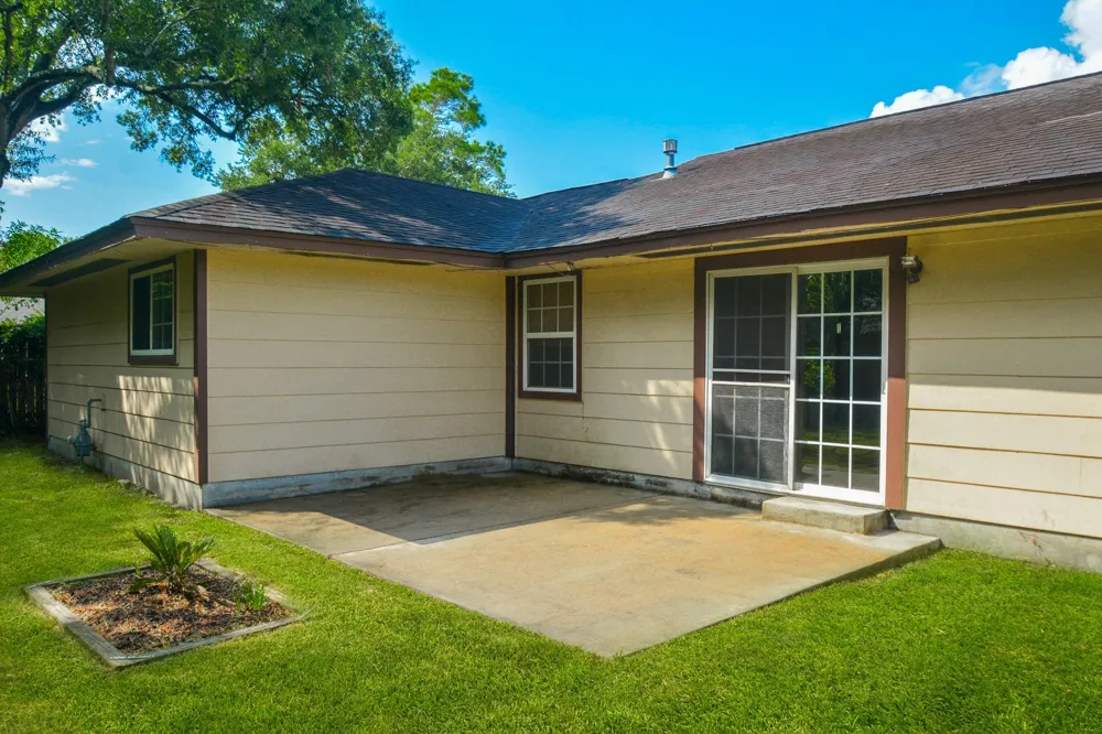 3323 Westview Street Shoreacres, TX 77571