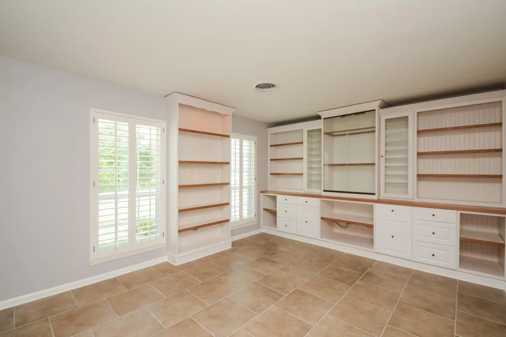 3323 Westview Street Shoreacres, TX 77571
