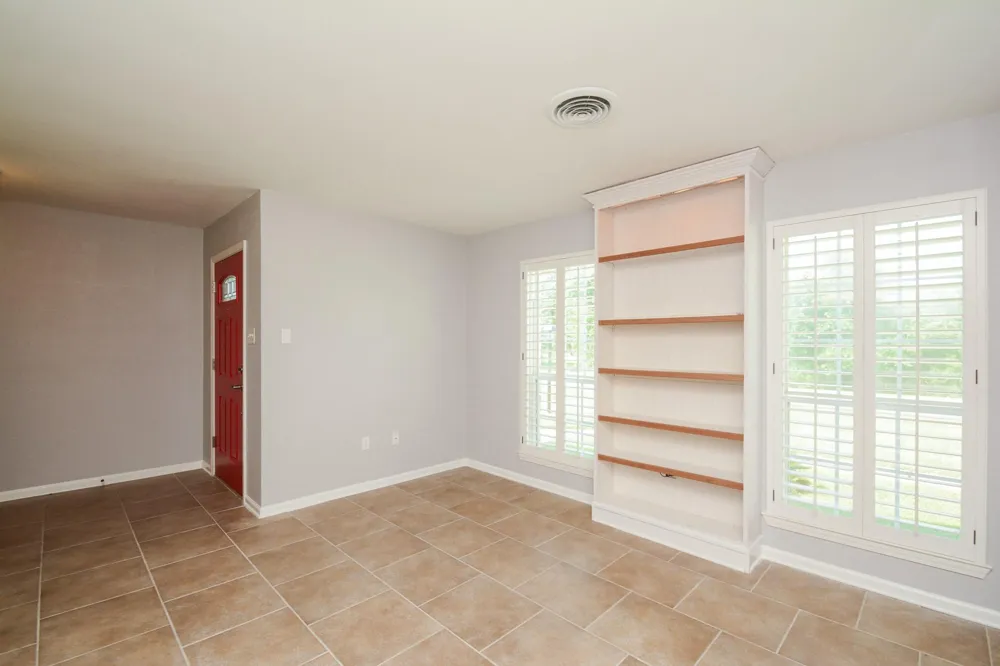 3323 Westview Street Shoreacres, TX 77571