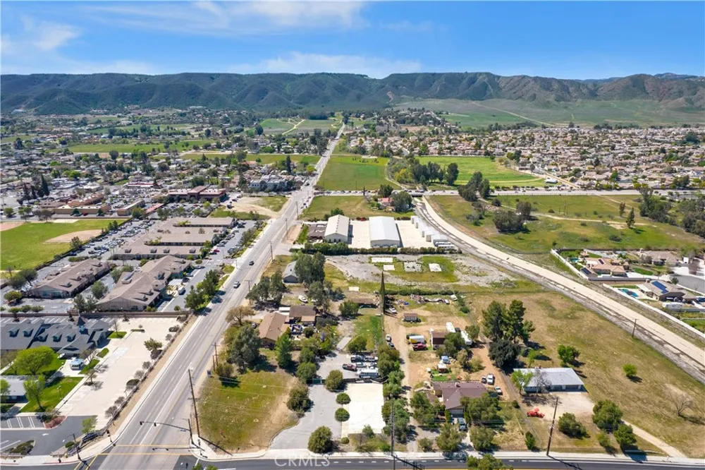 24585 Adams Avenue Murrieta, CA 92562