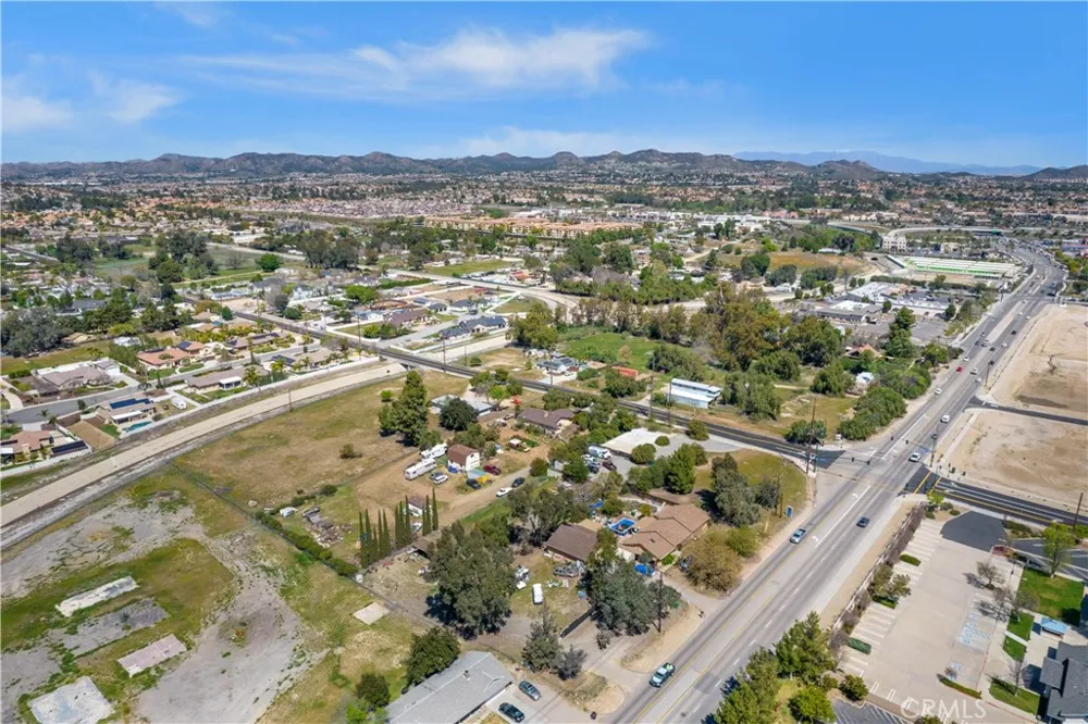 24585 Adams Avenue Murrieta, CA 92562