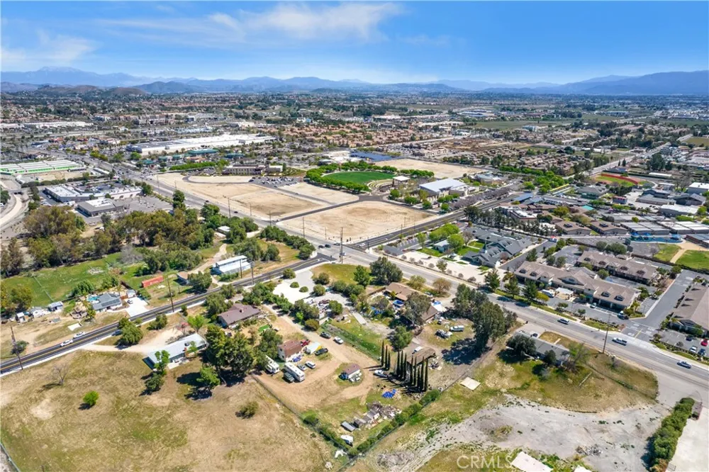 24585 Adams Avenue Murrieta, CA 92562
