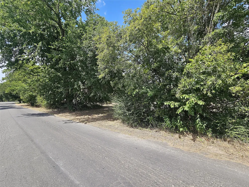 1 Henderson Boulevard Groesbeck, TX 76642