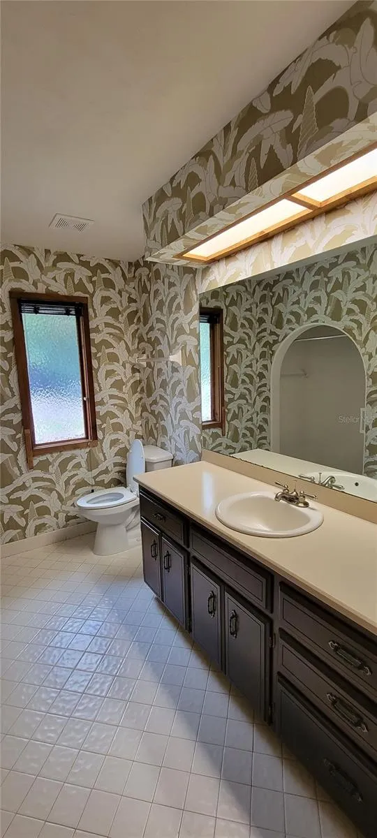1631 NW 94TH STREET Gainesville, FL 32606